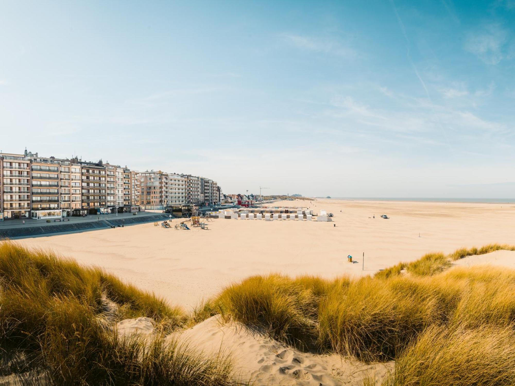 Holiday Suites Zeebrugge Buitenkant foto