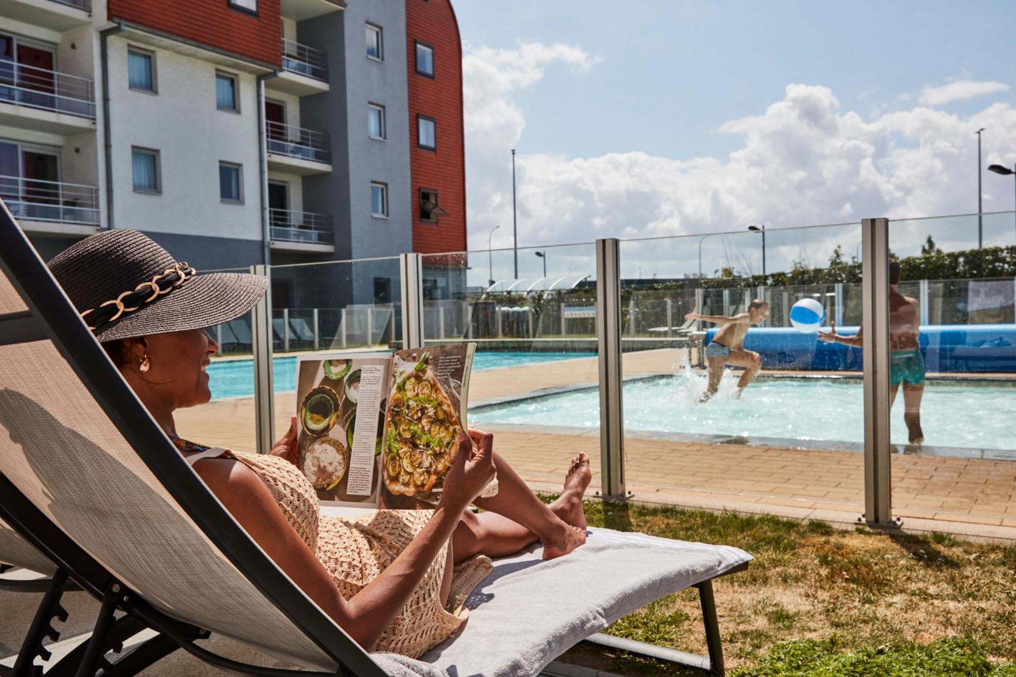 Holiday Suites Zeebrugge Buitenkant foto