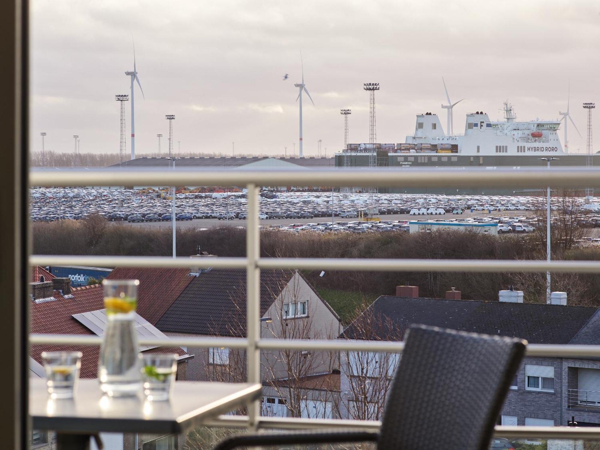 Holiday Suites Zeebrugge Buitenkant foto